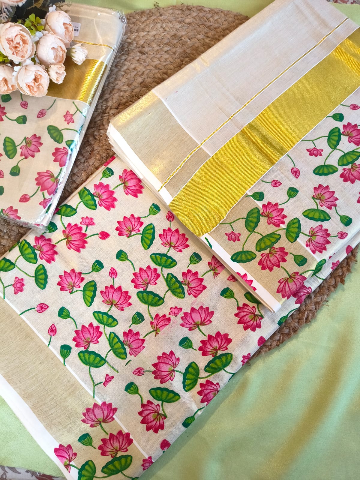 Tissue Multi Print Lotus Saree