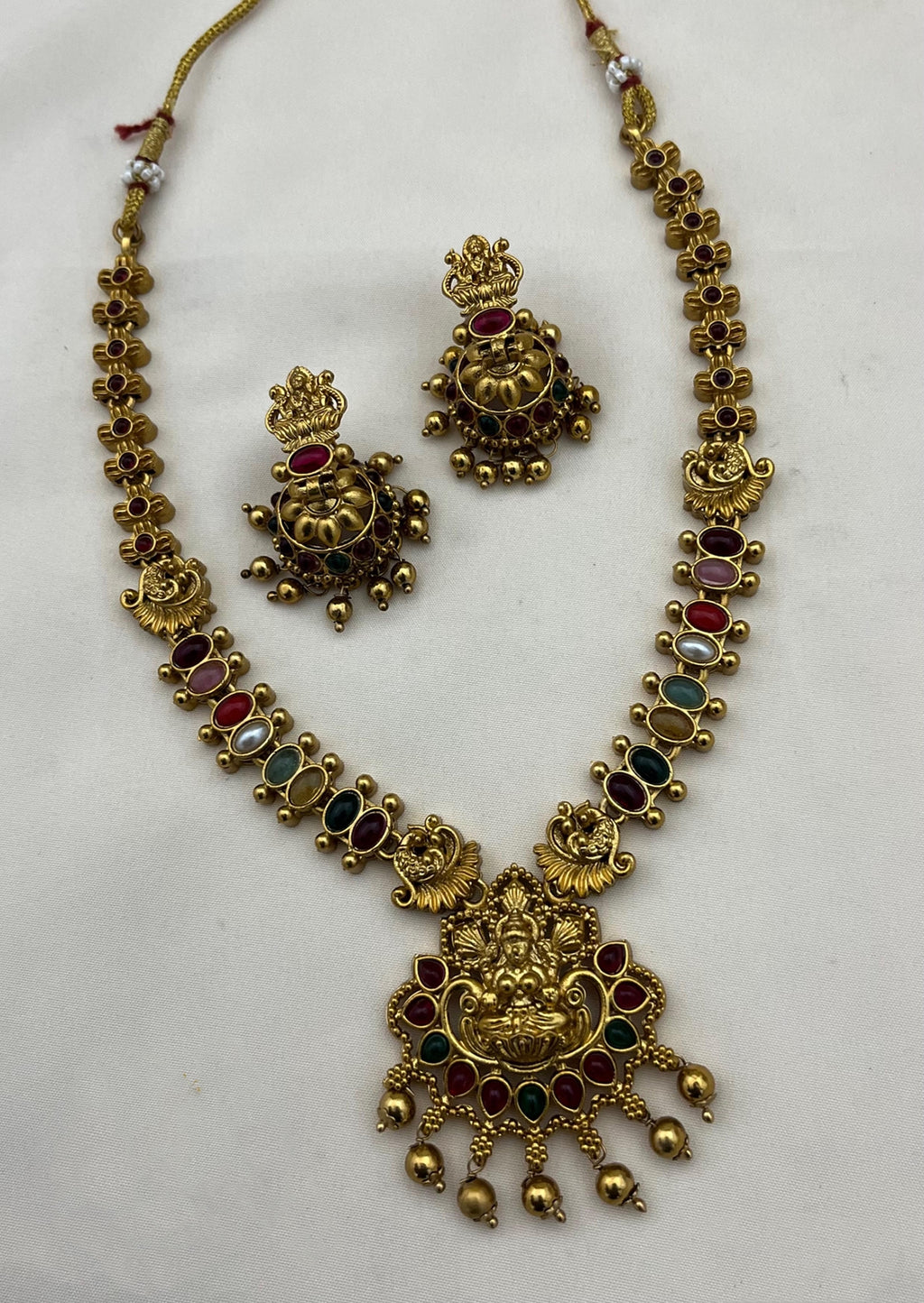Lakshmi short necklace