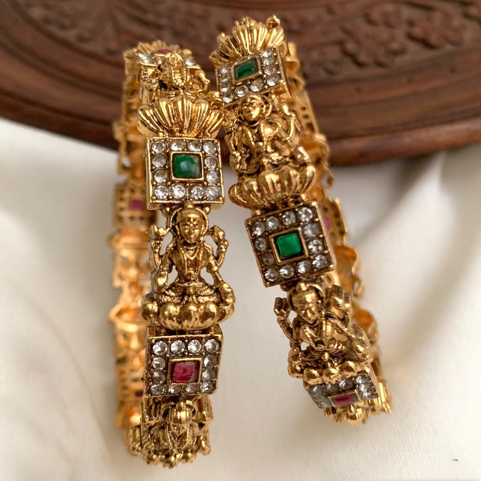 Dharani bangles