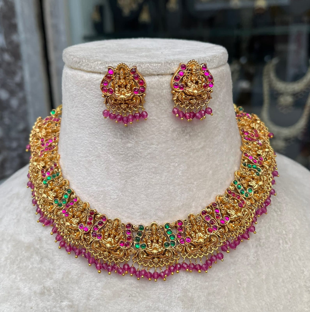 Lakshmi necklace with pink hanging