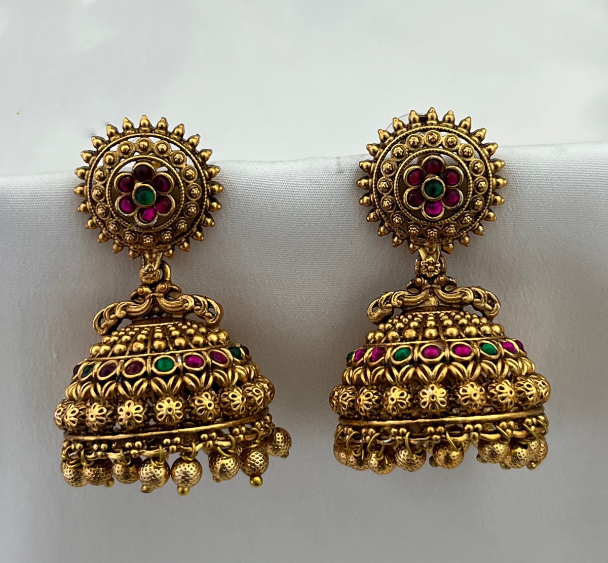 Varnika Jhumka 9
