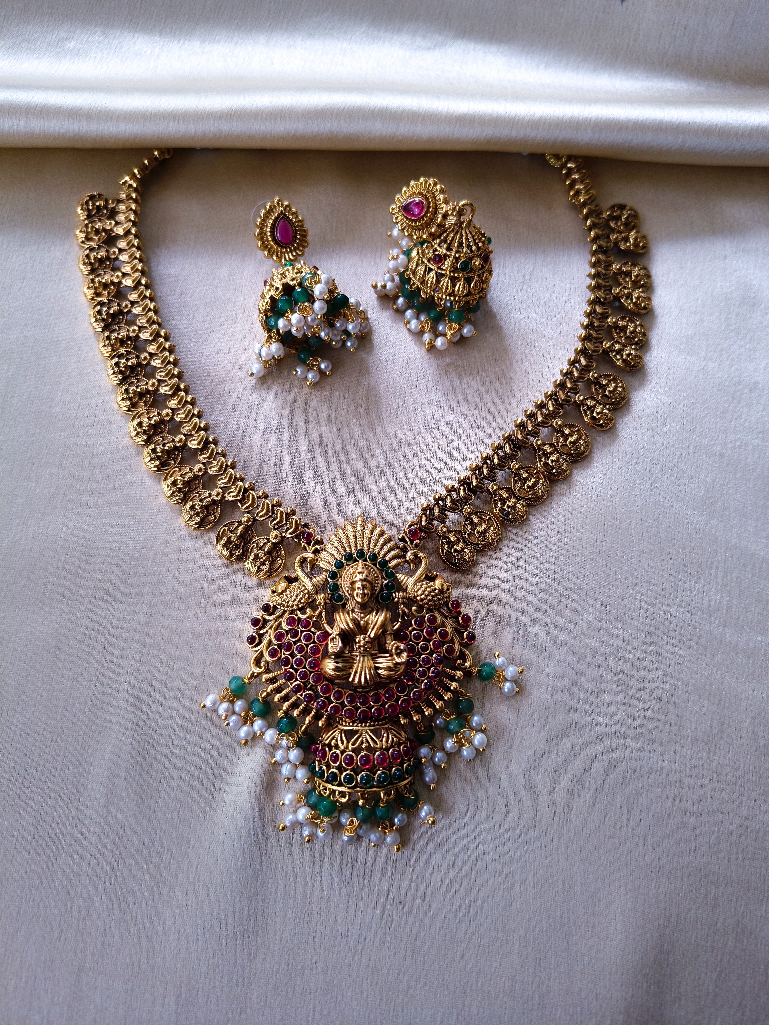 Deci coin necklace