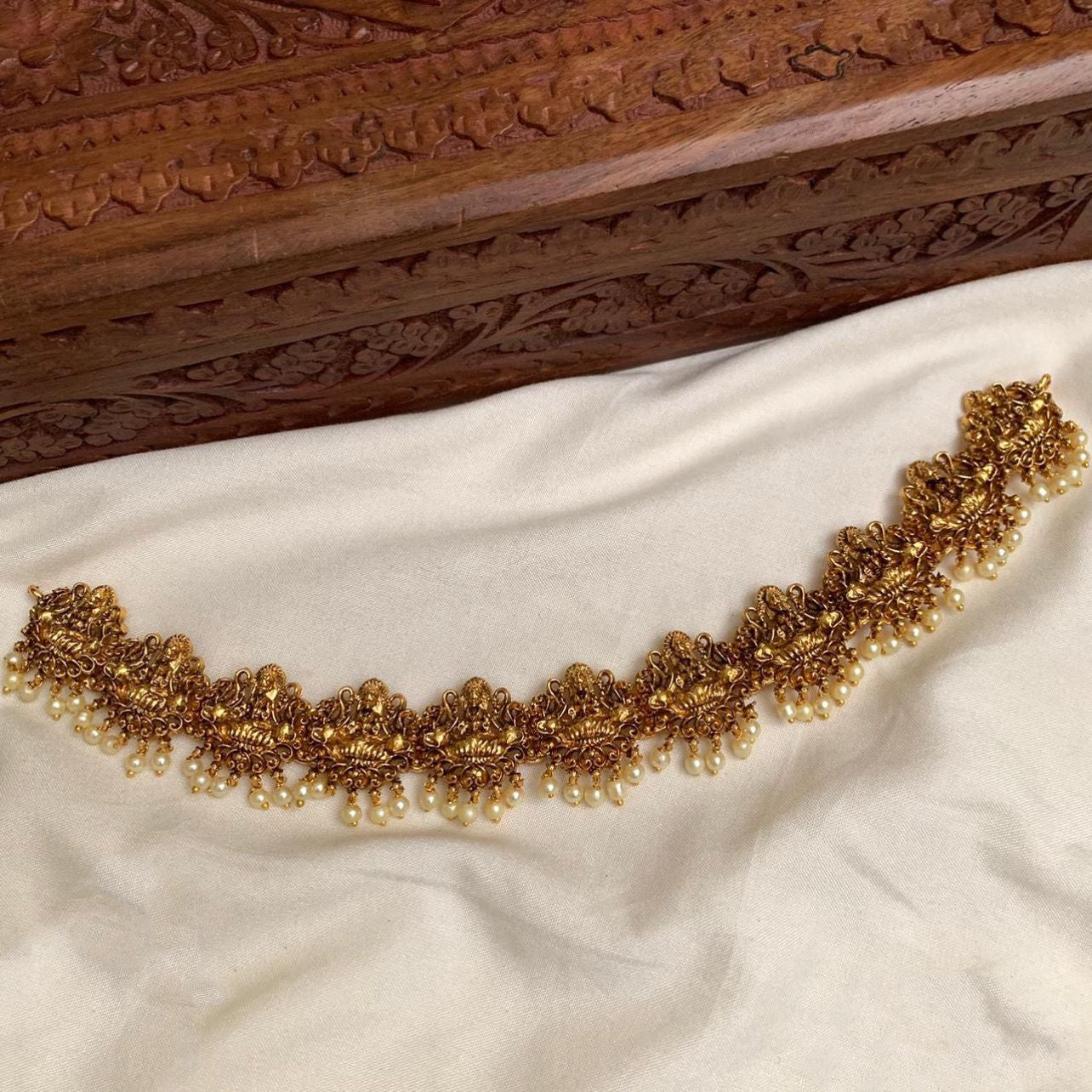 Lakshmi pearl hanging hip belt