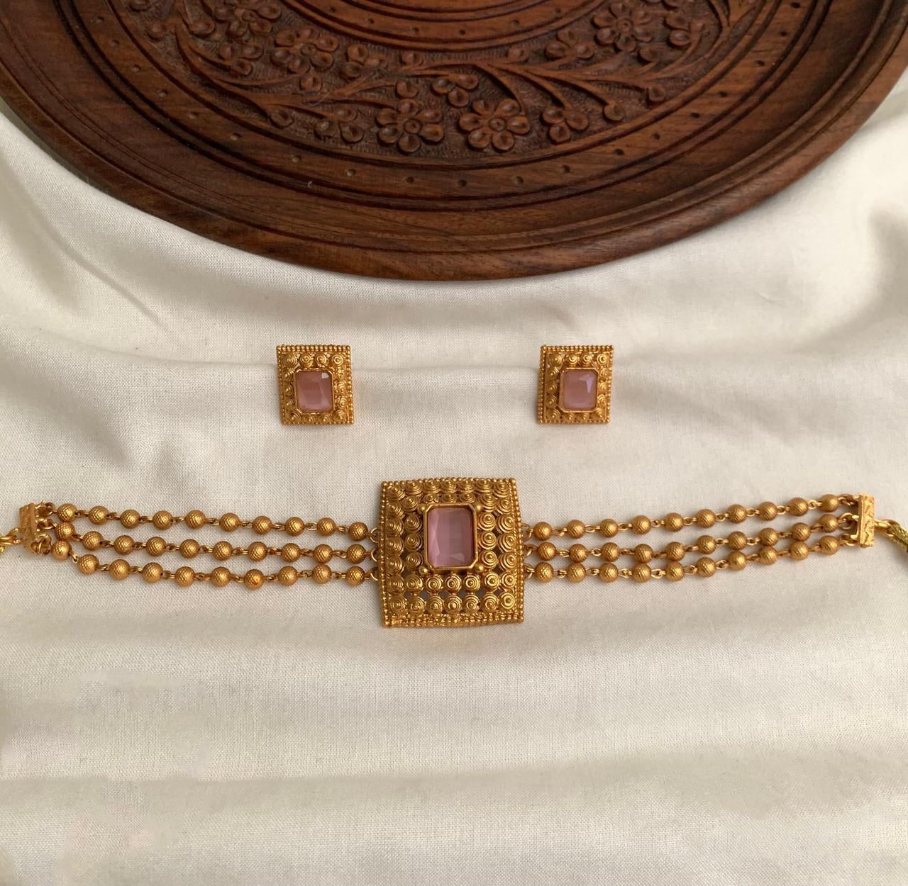 3 layer golden chocker pink