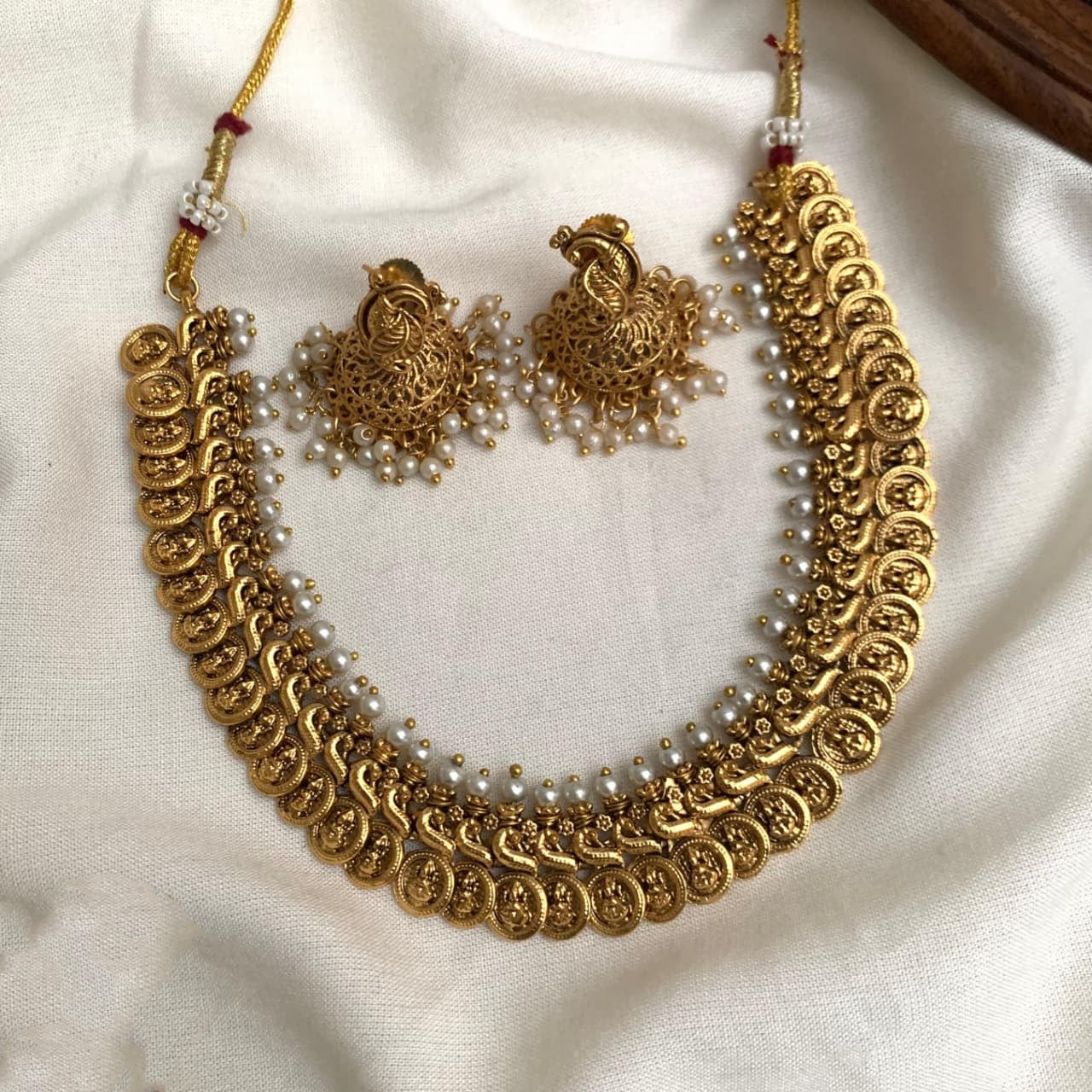 Avni Coin pearl necklace