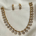 Flower Ad short necklace
