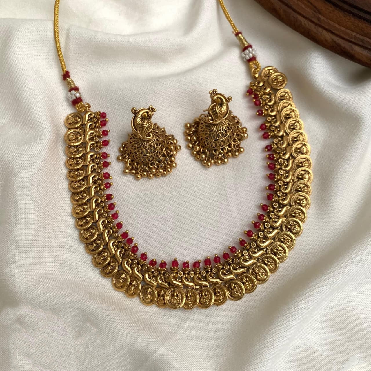 Avni Coin pearl necklace