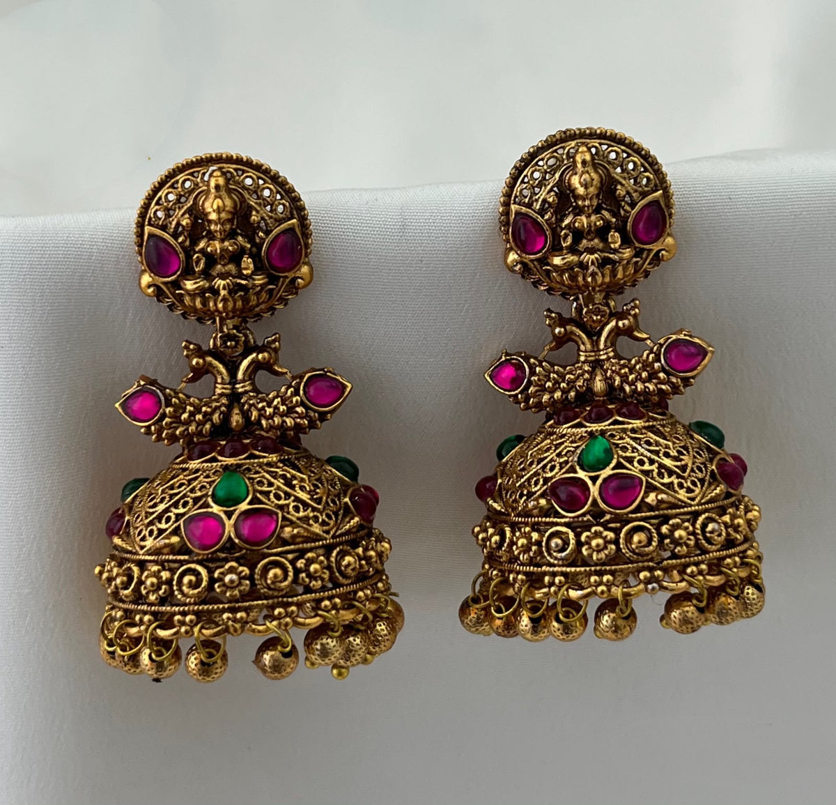 Varnika jhumka 6